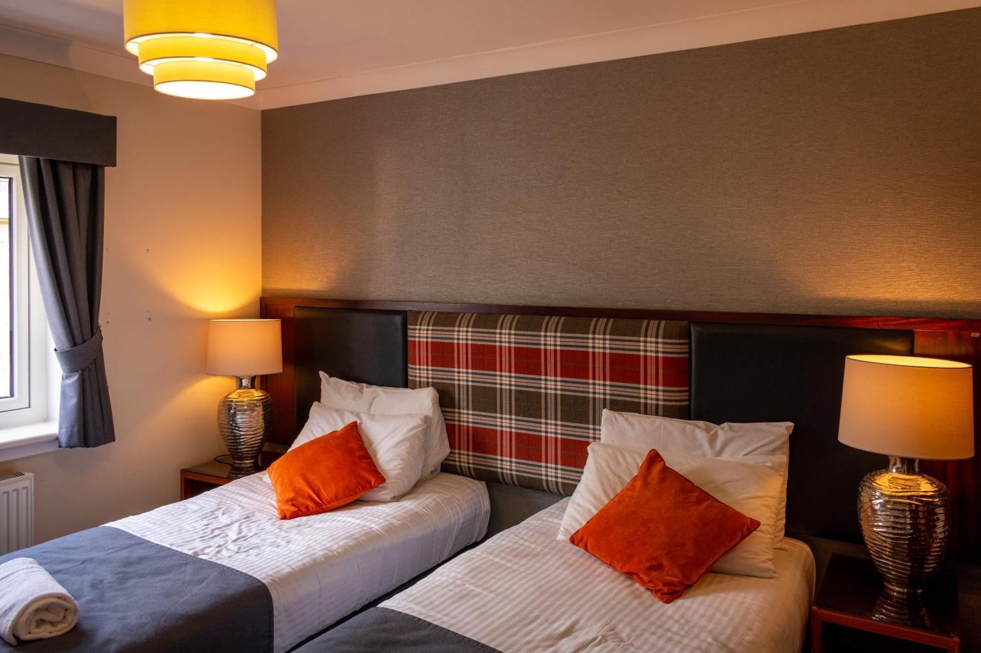 The Crags Hotel Callander Exterior photo